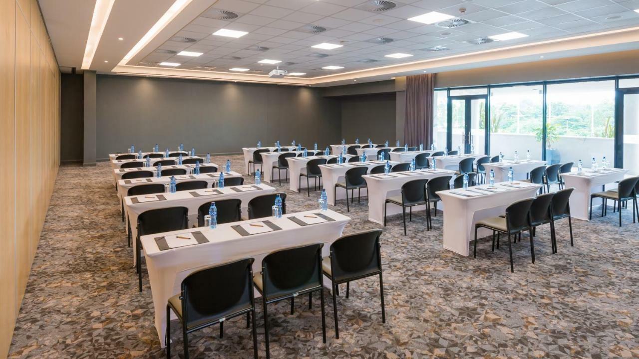 Garden Court Kitwe Hotel ภายนอก รูปภาพ