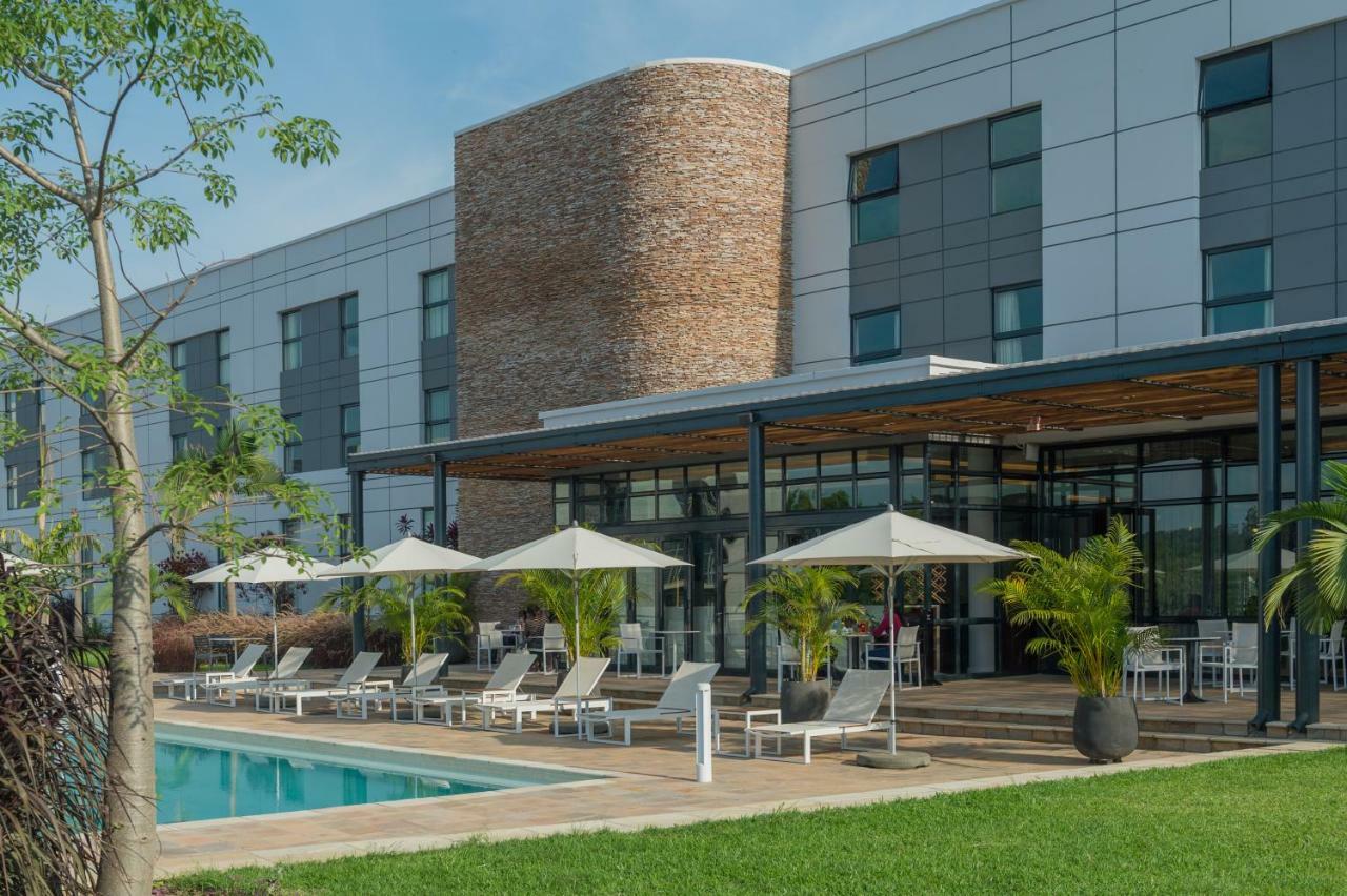 Garden Court Kitwe Hotel ภายนอก รูปภาพ